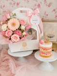 Load image into Gallery viewer, Flower Cake Box 🌸 | Cake + Fresh Floral Arrangement