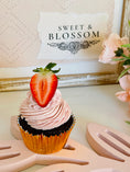 Load image into Gallery viewer, Regular Cupcakes