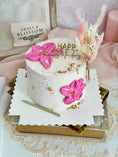 Load image into Gallery viewer, Floral Cake